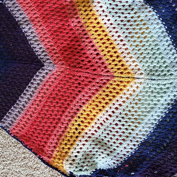 Crochet halter top - Picture 2 of 9